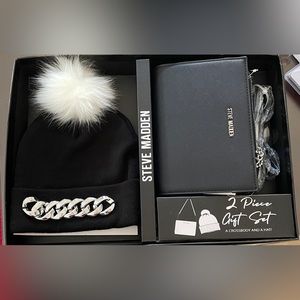 2 piece Steve Madden hat and crossbody bag